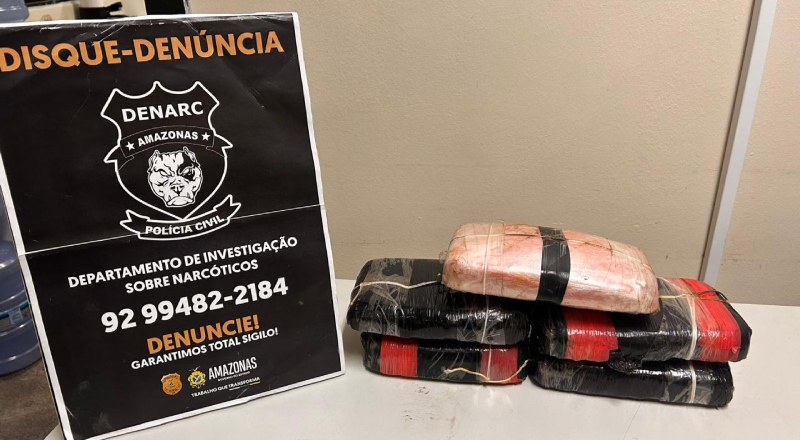 Homem é preso com R$ 427 mil em cocaína dentro de mochila em Manaus
