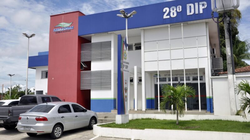 Homem é preso após agredir mãe de 72 anos com socos no rosto em Manaus