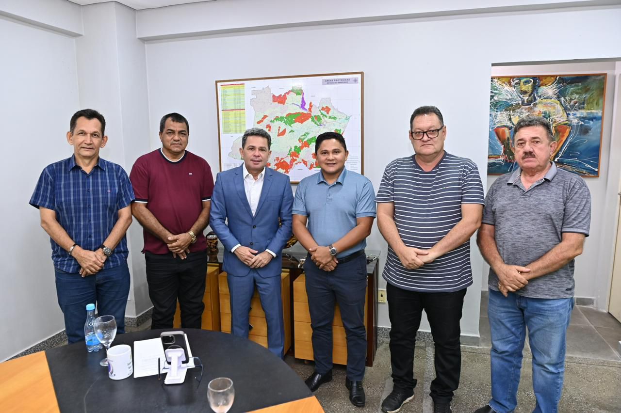 Lideranças da ALIAM se reúnem com vice-governador Tadeu de Souza para discutir fortalecimento da entidade