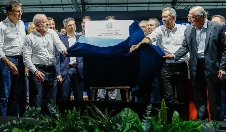 Lula reforça incentivo à indústria em evento que marca início da produção de veículos elétricos da GM no Brasil
