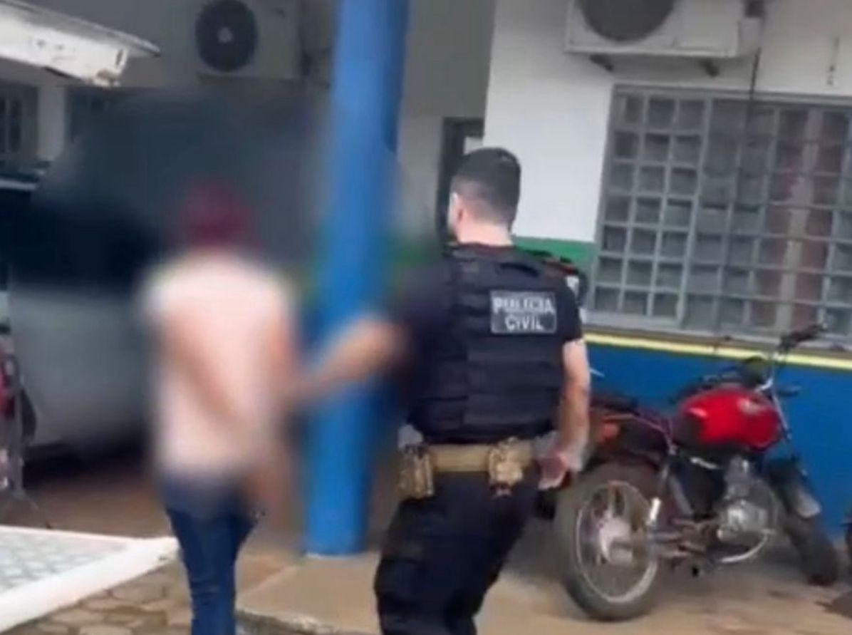 Mulher é presa por punir devedores do tráfico em Humaitá