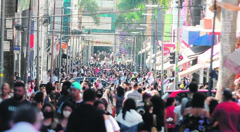 Novo salário mínimo de R$ 1.621 impulsionará a economia em 2026, diz Dieese