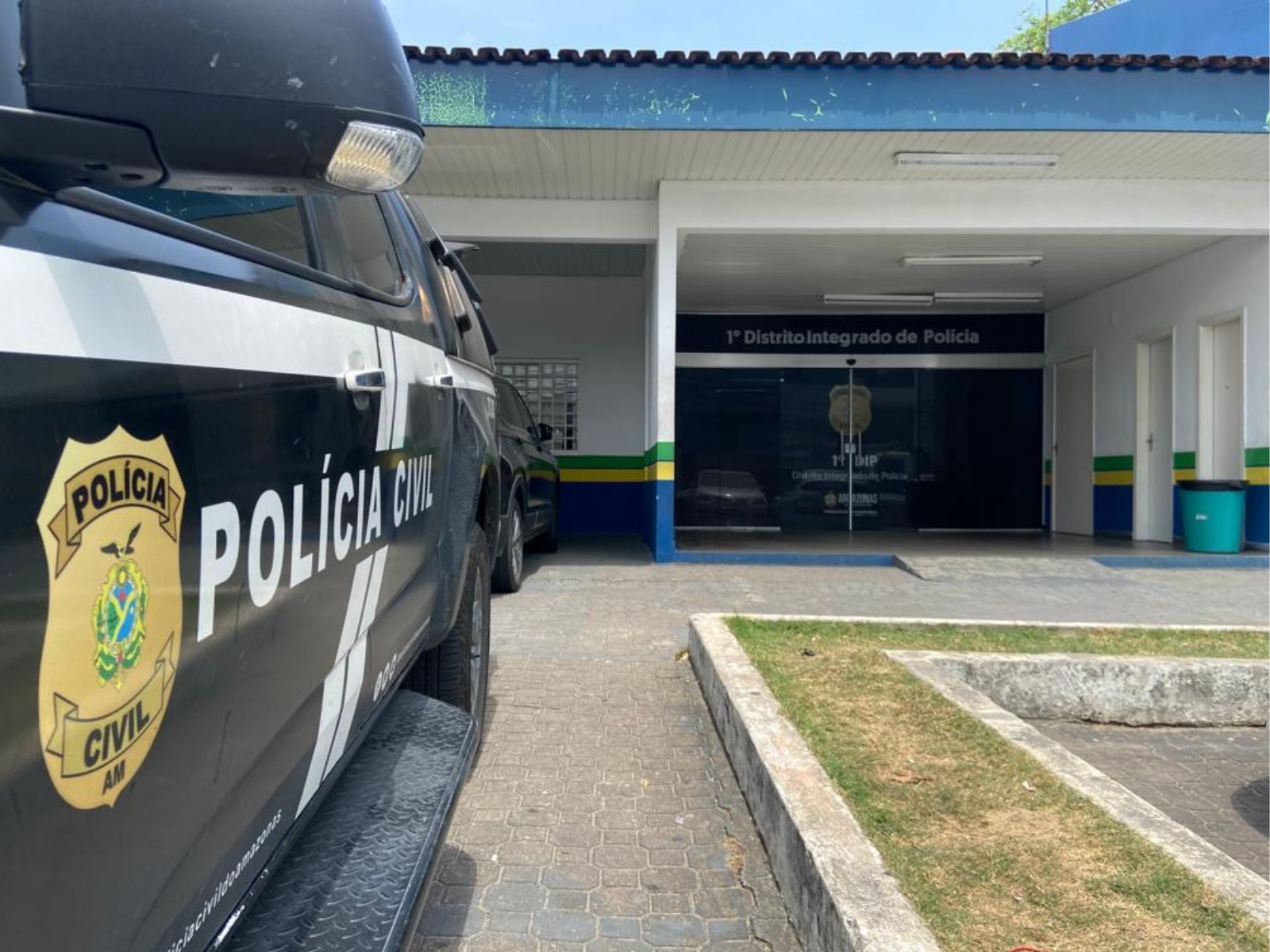 Cinco suspeitos de assalto a residência são presos e drogas são apreendidas na zona sul de Manaus