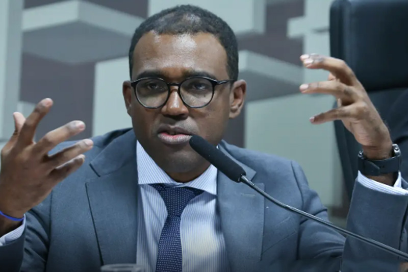 Diretor do BC nega que tenha recomendado ao BRB compra de carteiras do Master