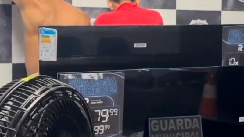 Dupla é presa em flagrante por furto qualificado no Centro de Manaus