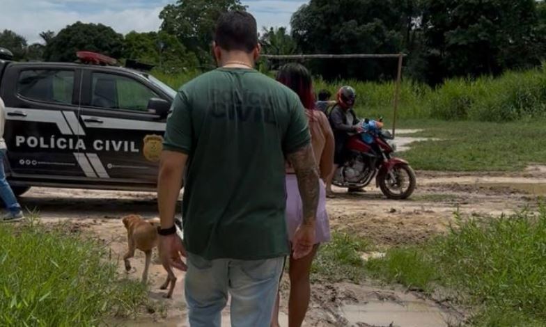 Mulher manda torturar homem e acaba presa com drogas e arma no AM