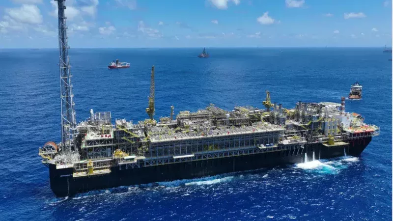 Petrobras coloca plataforma P-78 em operação em Búzios