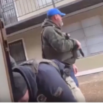 Agente federal é filmado chutando cachorro durante operação policial em Memphis, nos EUA