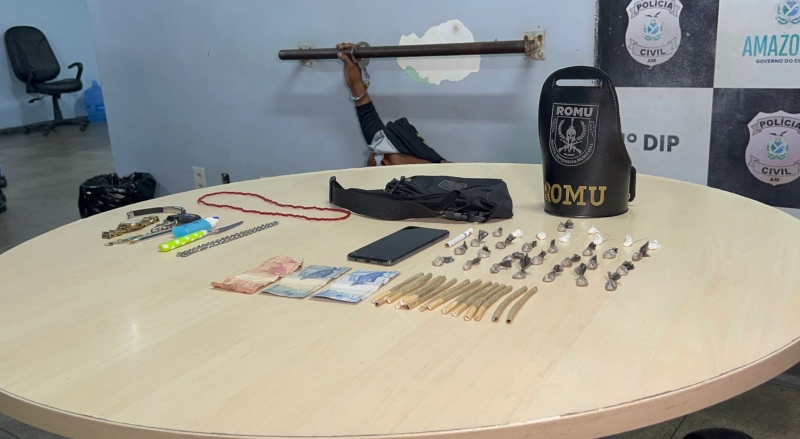 Homem é preso por tráfico de drogas próximo à Feira da Manaus Moderna