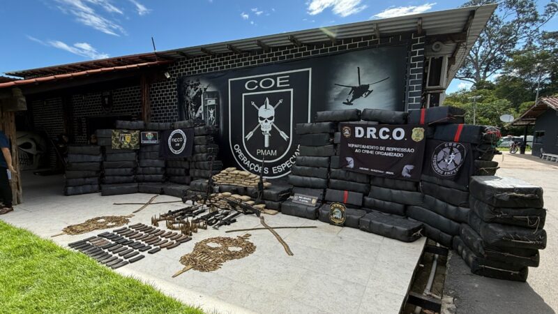 Polícia apreende 4,3 toneladas de drogas e arsenal capaz de derrubar aeronaves no AM