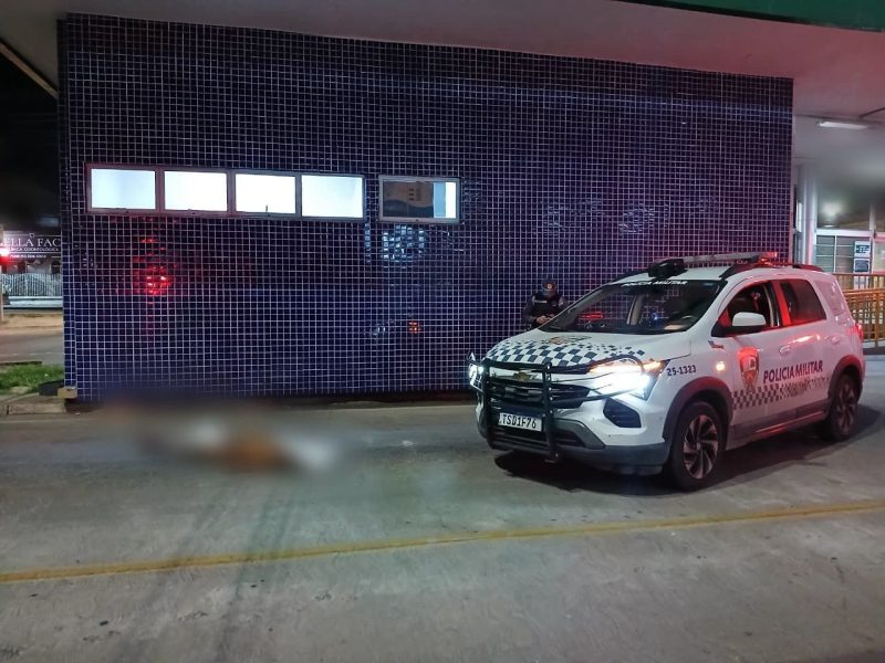 Corpo nu é encontrado esfaqueado em Manaus