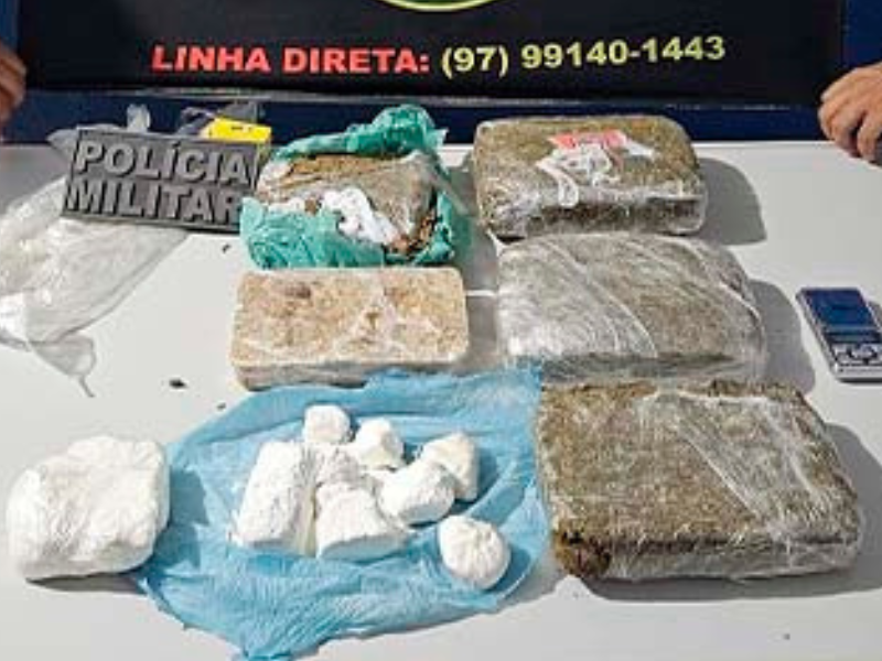 Dupla é presa com mais de cinco quilos de drogas após desembarque de barco no interior do Amazonas