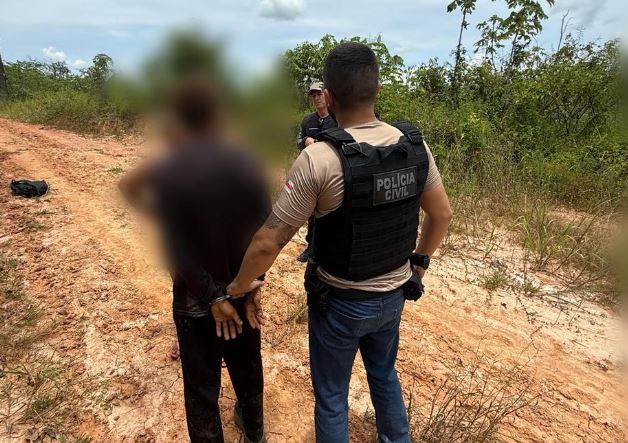 Homem é preso por matar o próprio irmão a facadas em Manacapuru