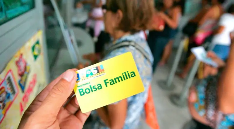 Amazonas está entre os Estados onde Bolsa Família supera emprego formal, aponta levantamento