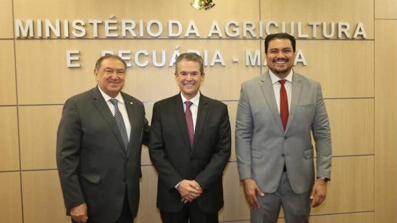 Em Brasília, prefeito Thomé Neto e comitiva de Autazes (AM) garante investimentos para o município