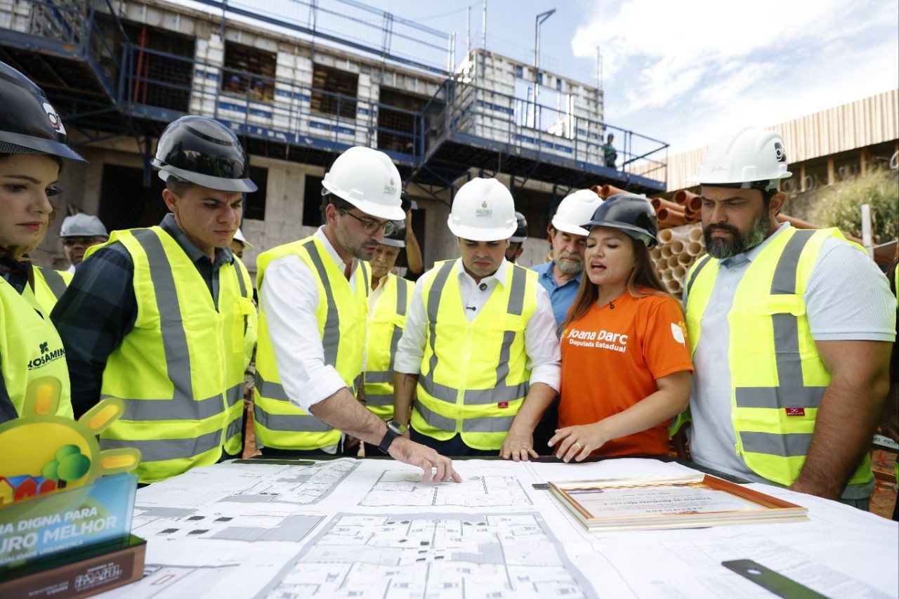 Em vistoria de obras do Residencial Compensa, governador interino Roberto Cidade destaca continuidade dos projetos habitacionais no Amazonas