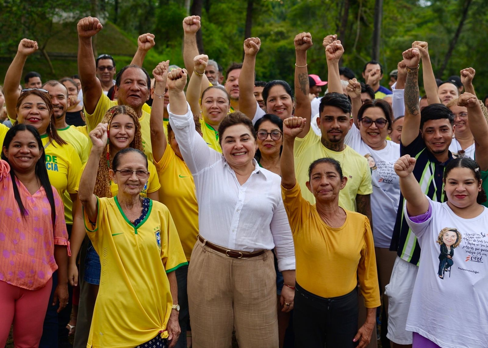 POLÍTICA:  Em vídeo carregado de emoção, Professora Maria do Carmo comemora um ano de PL e agradece crescimento popular