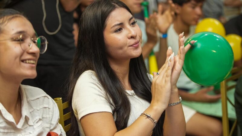 ’Chegou a hora dos jovens ocuparem a política’, diz Maria do Carmo em encontro na zona Norte de Manaus