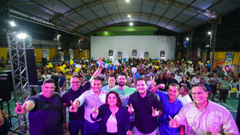 Força da mulher: Professora Maria do Carmo é aclamada em grande reunião na zona Lestes de Manaus