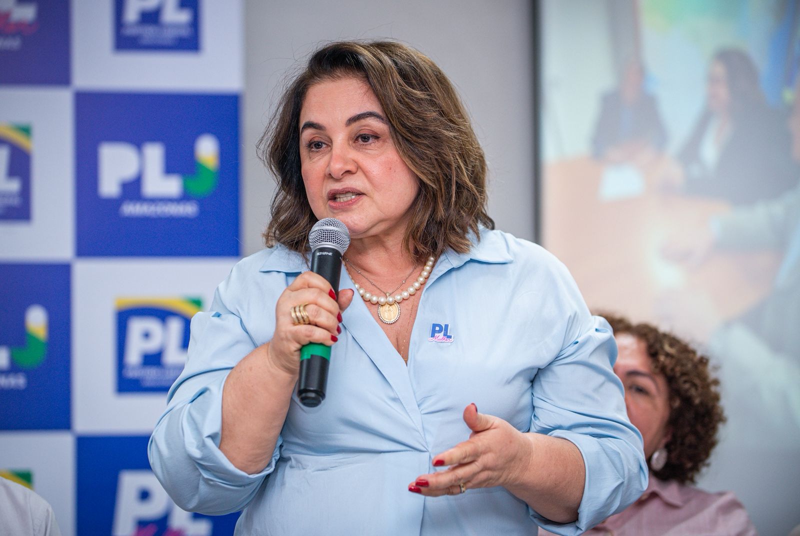 ‘Mais fácil encontrar Lula em Paris do que em Parintins’, dispara Maria do Carmo ao denunciar presidente de abandonar o Amazonas e só aparecer em época de eleição