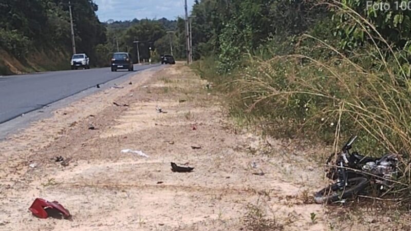 Acidente na AM-010 deixa duas pessoas mortas no Amazonas