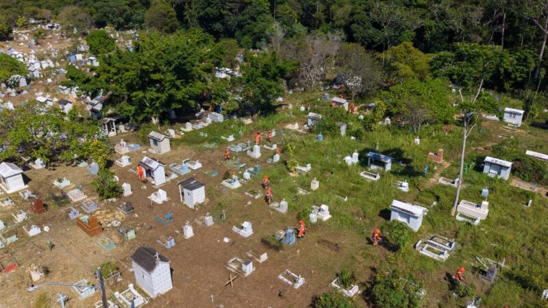 Cemitérios de Manaus têm horário especial no Dia dos Pais