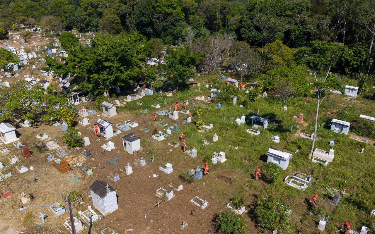 Cemitérios de Manaus têm horário especial no Dia dos Pais