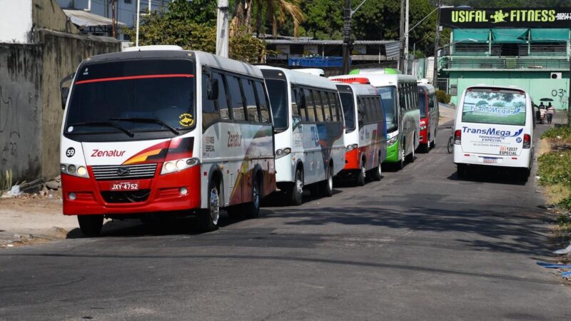 Greve de ônibus em Manaus é suspensa após acordo de pagamento