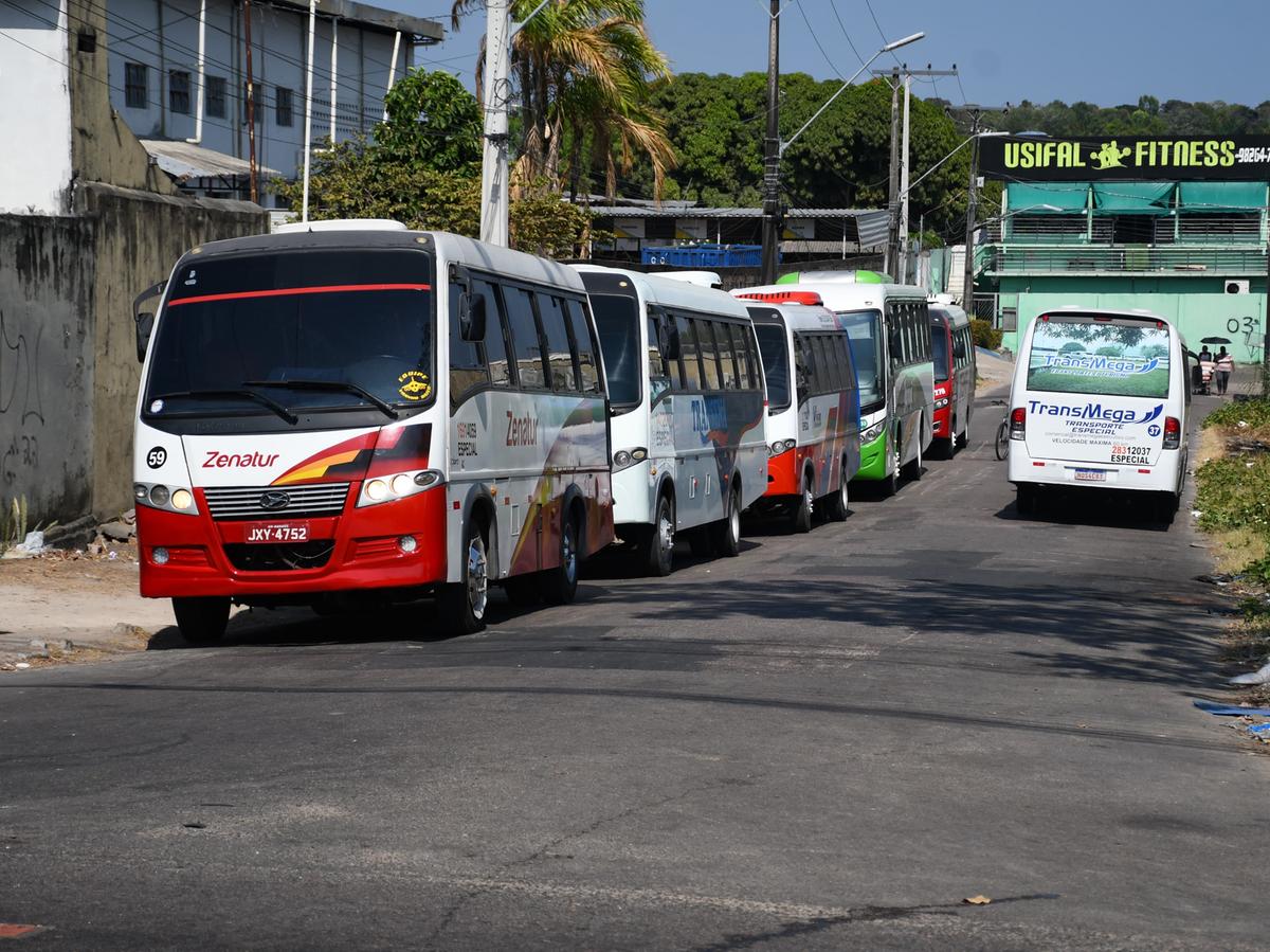 Greve de ônibus em Manaus é suspensa após acordo de pagamento