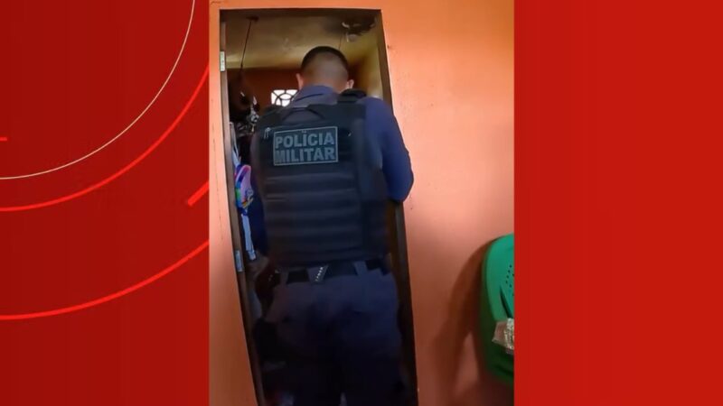 Homem é preso após manter filho refém em quarto no AM