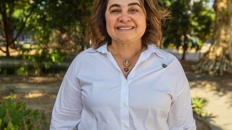 Político camaleão: Professora Maria expõe conveniência da velha política em ano de eleição