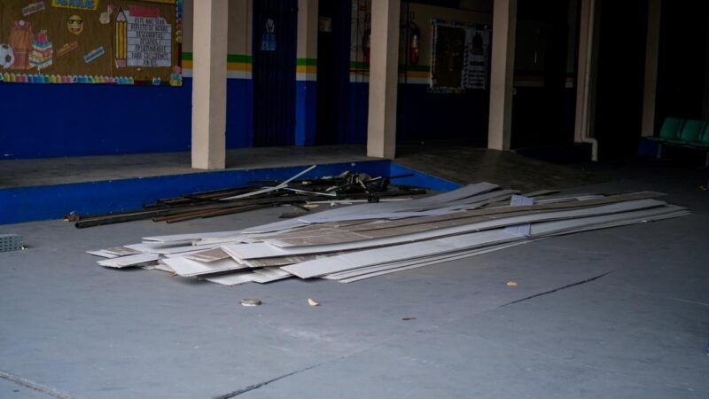 Defensoria flagra escola sem aulas há quase 30 dias e salas sem ar-condicionado em Manaus