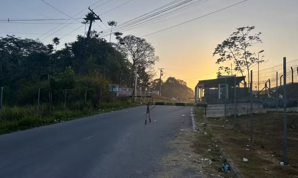 Motim em presídio da PM termina após policiais presos manterem agentes reféns em Manaus