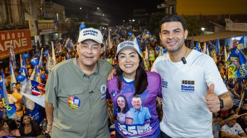 Saullo Vianna e senador Eduardo Braga participam de grande comício em Maués