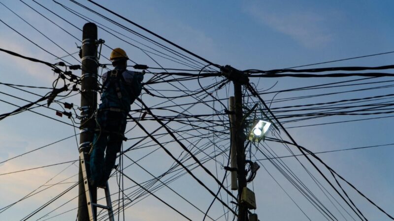 Prefeitura e Câmara Municipal buscam esclarecimentos sobre quedas de energia