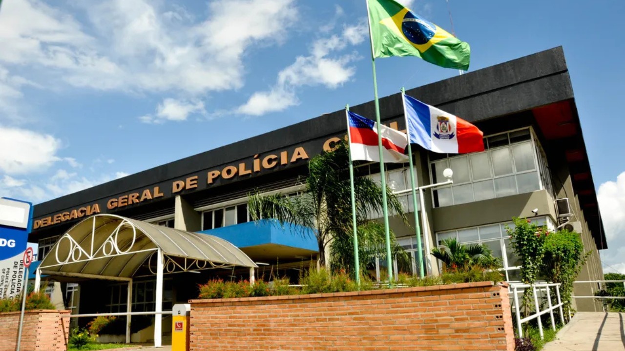 Polícia Civil troca comando de cinco DIPs em Manaus; veja quem assume