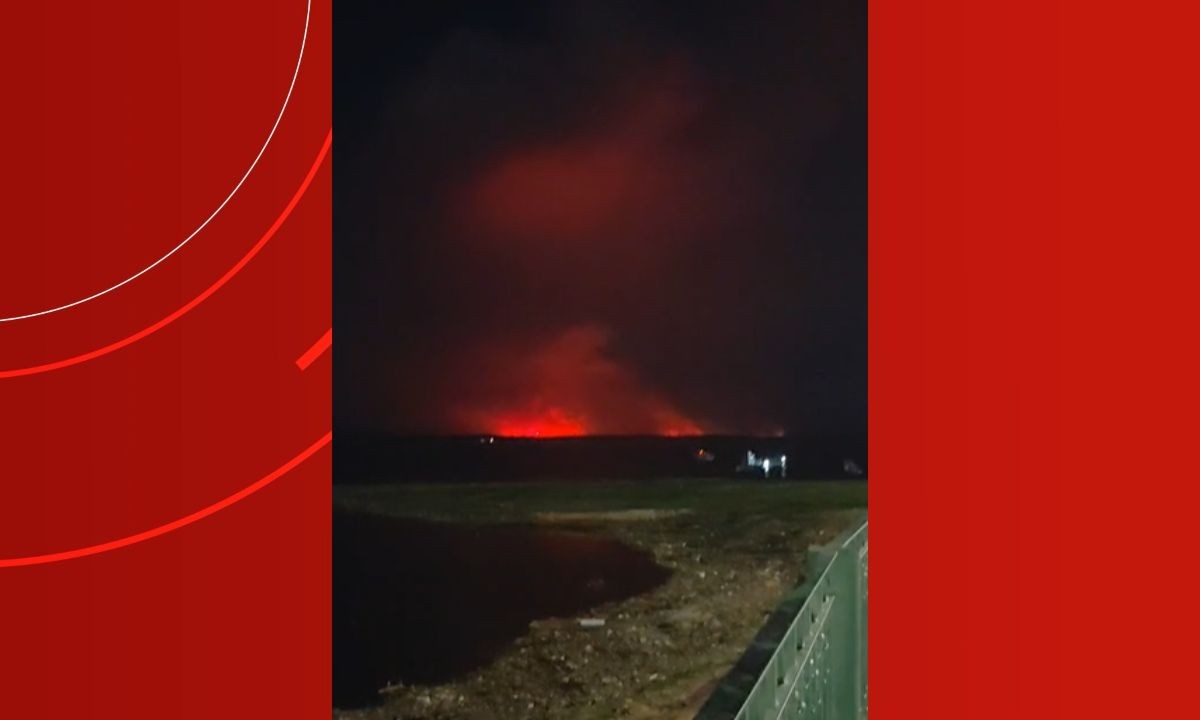 Incêndio volta a atingir vegetação no distrito de Cacau Pirêra, em Iranduba