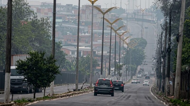 Fumaça em Manaus vira crise ambiental inédita e mobiliza União, estado e município
