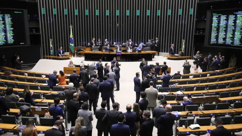 Cresce número de mulheres eleitas para o Congresso, mas avanço não garante pautas femininas
