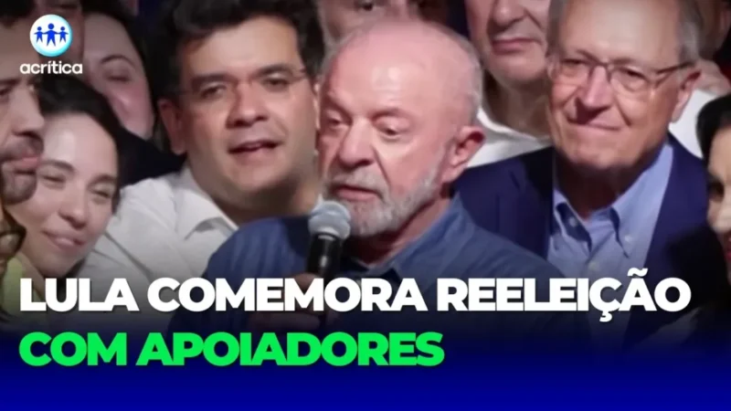 Lula comemora reeleição ao lado de apoiadores em São Paulo e promete regular as big techs