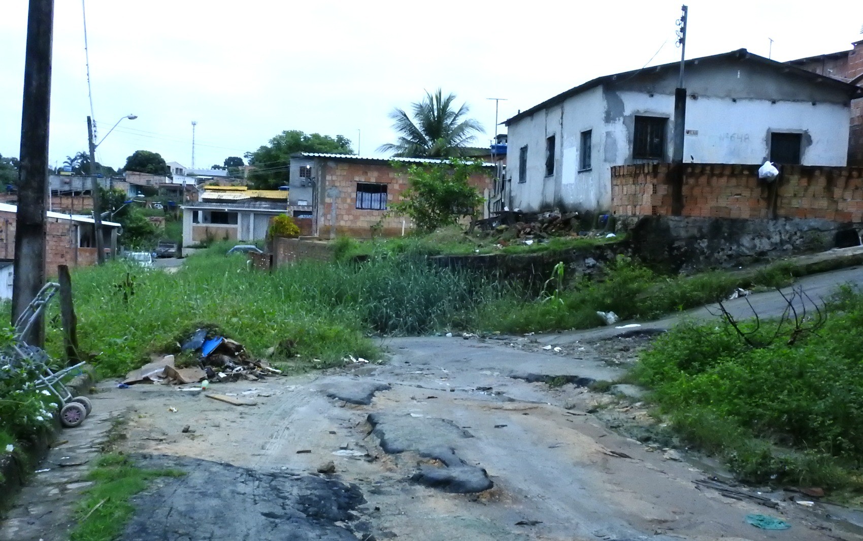 Ageman manda Águas de Manaus suspender tarifa de esgoto de imóveis sem conexão viável