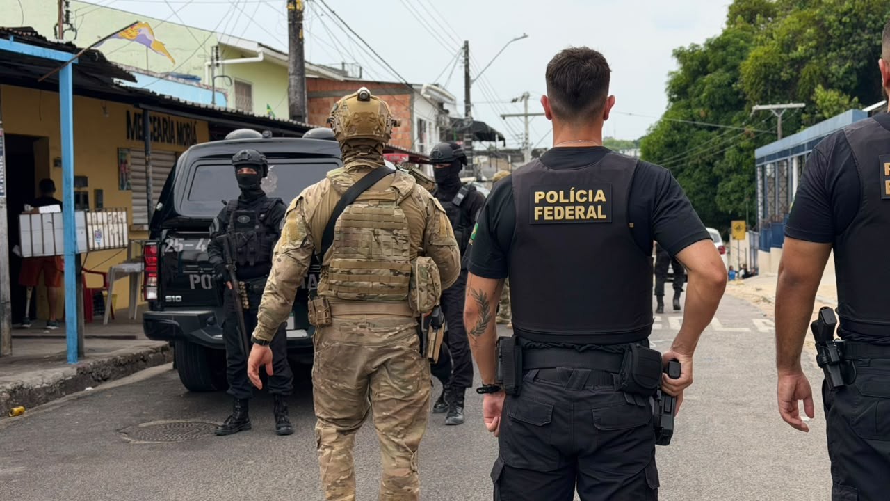 PF prende suspeito de lançar coquetel molotov para barrar comício de Eduardo Braga em Manaus